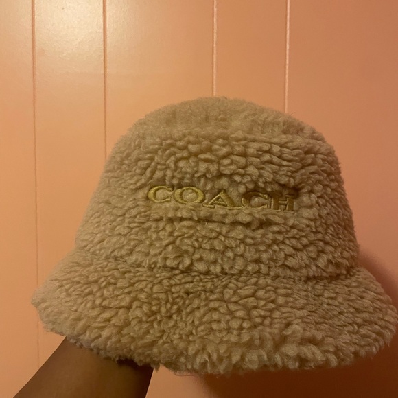 Coach Beige Shearling Bucket Hat - Picture 2 of 3